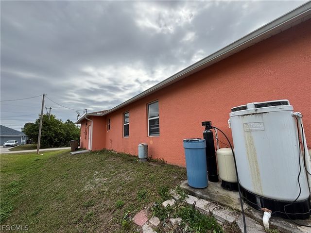2902 Colin AVE S, Lehigh Acres, FL 33976