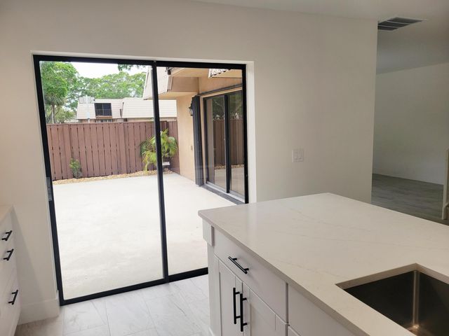 5428 54TH Way, West Palm Beach, FL 33409