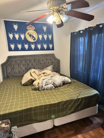 14 19Th Ave, Paterson City, NJ 07513