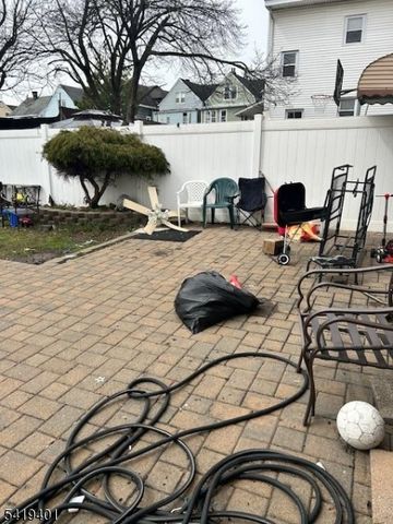 14 19Th Ave, Paterson City, NJ 07513