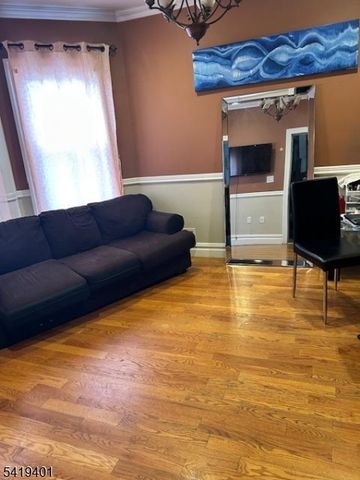 14 19Th Ave, Paterson City, NJ 07513