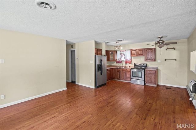 5422 Nelson Avenue, East St Louis, IL 62207