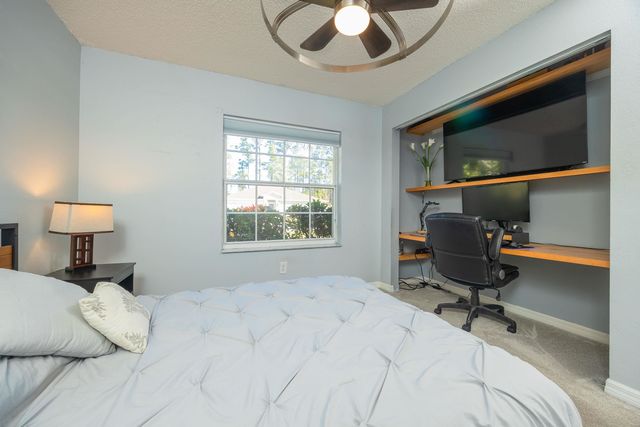 5 Rippling Place, Palm Coast, FL 32164