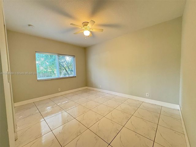 249 NW 8th Ave, Dania Beach, FL 33004