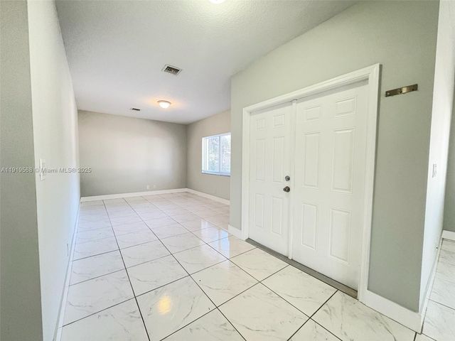 249 NW 8th Ave, Dania Beach, FL 33004