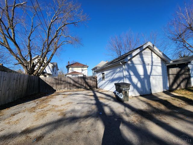 2020 Grand Avenue, Middletown, OH 45044