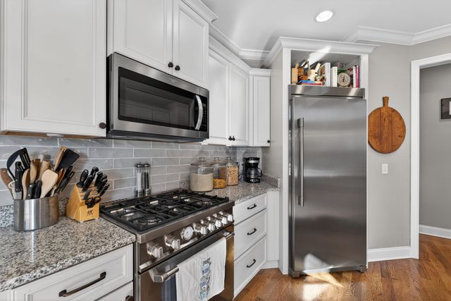 723B Russell St, N, Portland, TN 37148