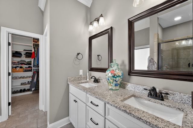 723B Russell St, N, Portland, TN 37148