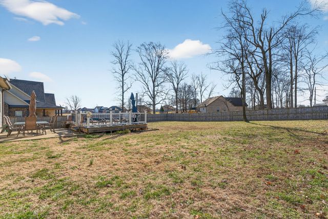 723B Russell St, N, Portland, TN 37148