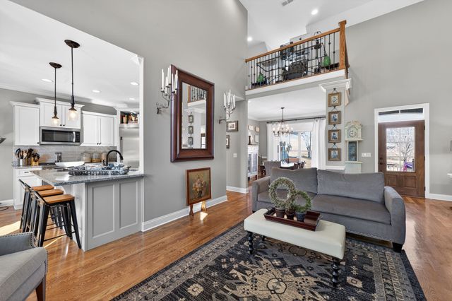 723B Russell St, N, Portland, TN 37148