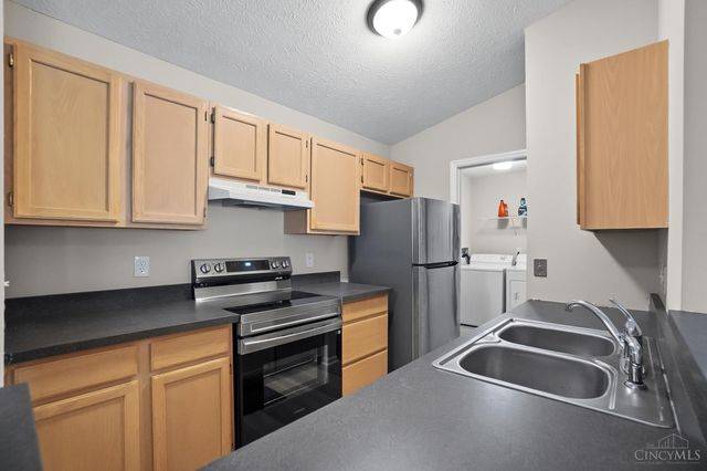 120 Carrington Lane, Loveland, OH 45140