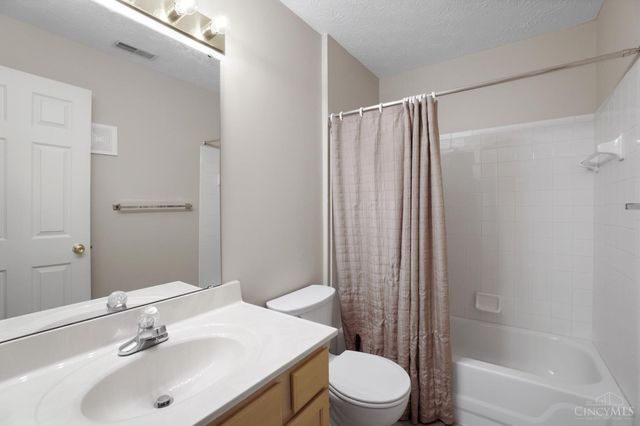 120 Carrington Lane, Loveland, OH 45140