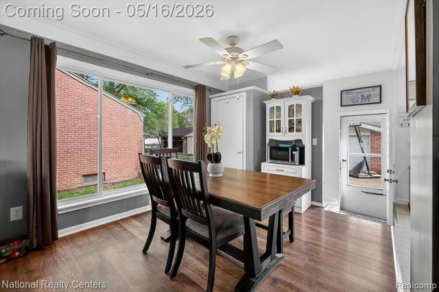 29911 Macintyre Street, Livonia, MI 48150