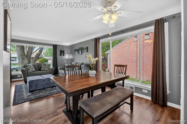 29911 Macintyre Street, Livonia, MI 48150