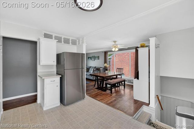 29911 Macintyre Street, Livonia, MI 48150