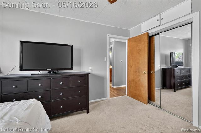 29911 Macintyre Street, Livonia, MI 48150