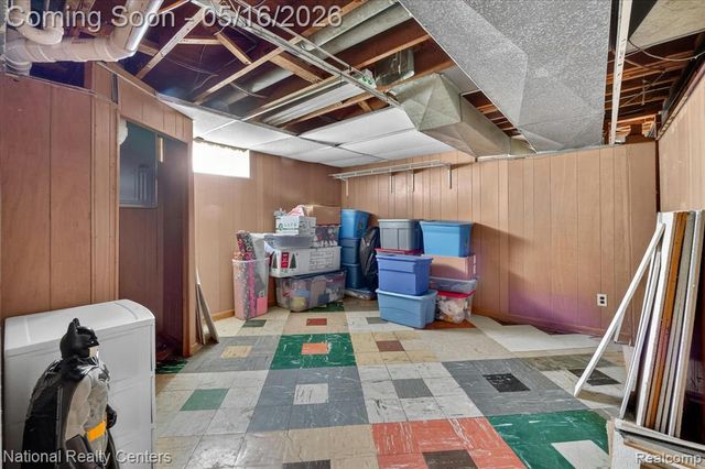 29911 Macintyre Street, Livonia, MI 48150