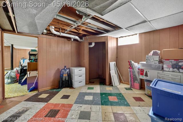 29911 Macintyre Street, Livonia, MI 48150