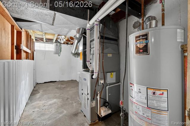 29911 Macintyre Street, Livonia, MI 48150
