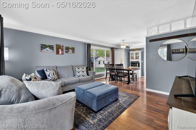 29911 Macintyre Street, Livonia, MI 48150