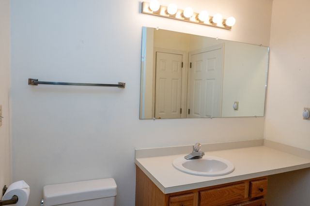 78 Laurelwood Dr 78, Hopedale, MA 01747