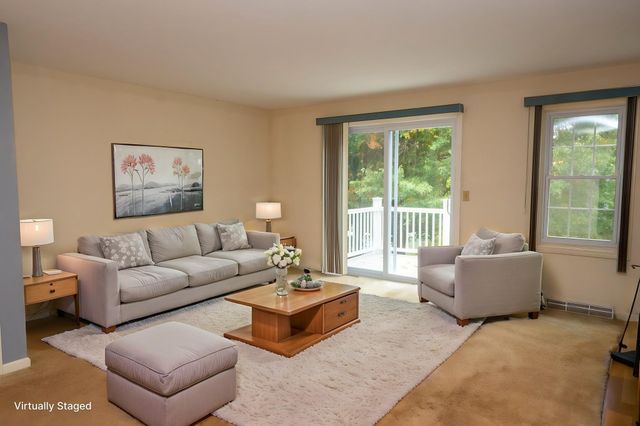 78 Laurelwood Dr 78, Hopedale, MA 01747