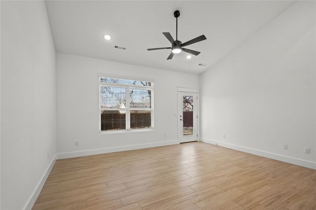 700 Sun Meadows Loop, Centerton, AR 72719