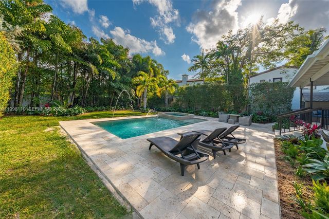 3141 N Bay Rd, Miami Beach, FL 33140