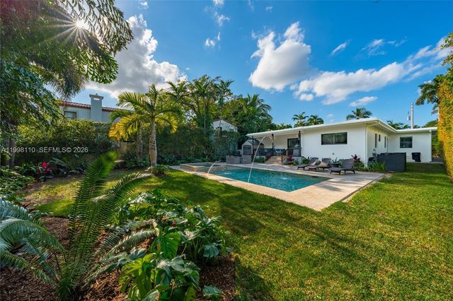 3141 N Bay Rd, Miami Beach, FL 33140