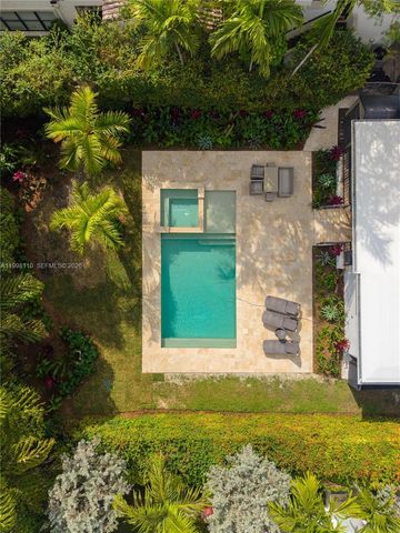 3141 N Bay Rd, Miami Beach, FL 33140