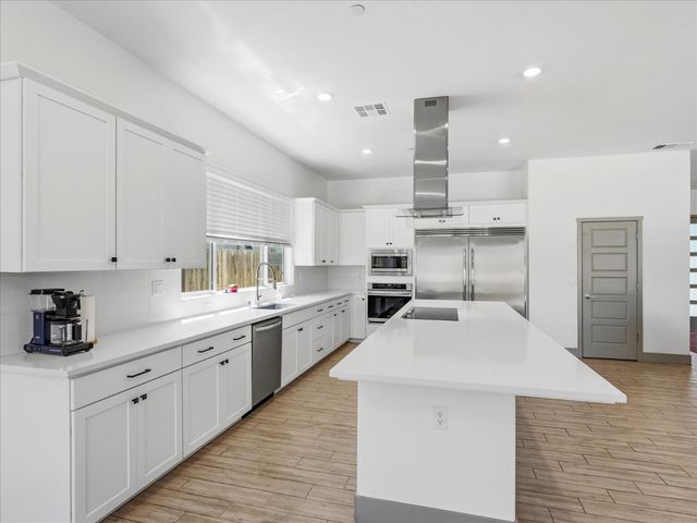 20112 Siena Drive, Friant, CA 93626