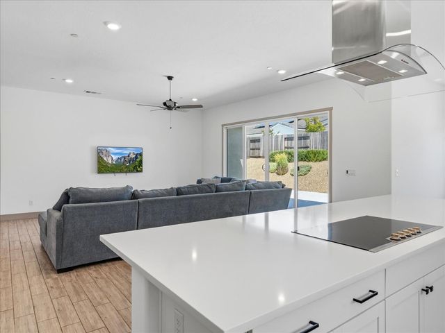 20112 Siena Drive, Friant, CA 93626