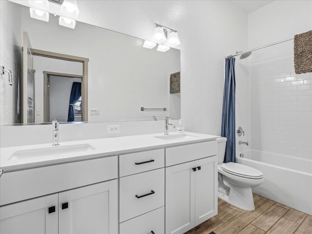 20112 Siena Drive, Friant, CA 93626