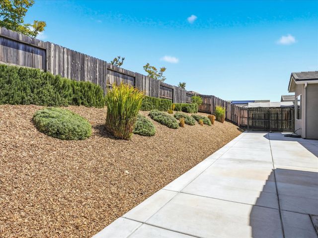 20112 Siena Drive, Friant, CA 93626