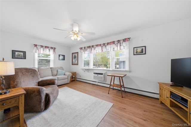 96 Finch Lane 2B, Islip, NY 11751