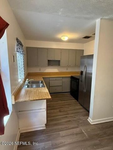9131 JEFFERSON Avenue, Jacksonville, FL 32208