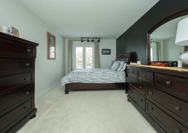 2330 Dusty Rd, Waterloo, IA 50701