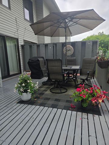 2330 Dusty Rd, Waterloo, IA 50701