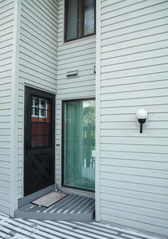 2330 Dusty Rd, Waterloo, IA 50701