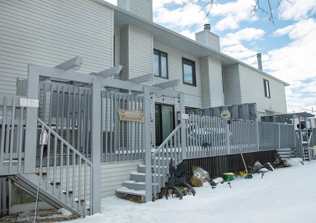 2330 Dusty Rd, Waterloo, IA 50701