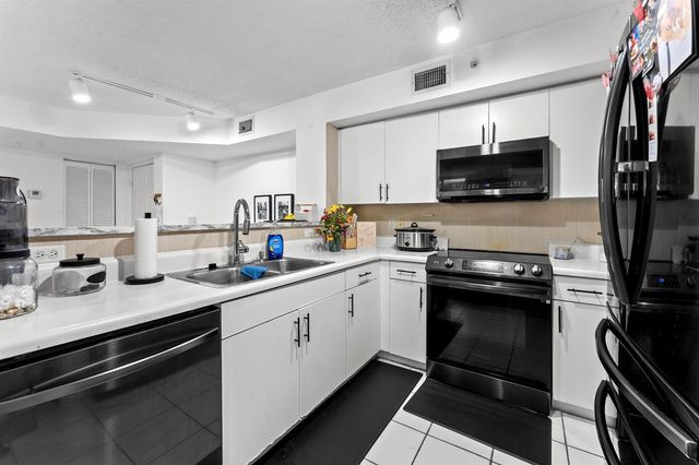 4812 N State Road 7 12205, Coconut Creek, FL 33073