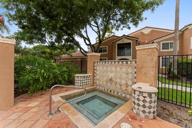 4812 N State Road 7 12205, Coconut Creek, FL 33073
