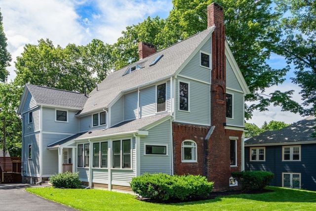 41 Brown Ave, Boston, MA 02131