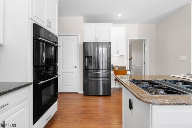 15 Montfort Dr, Montgomery Twp., NJ 08502