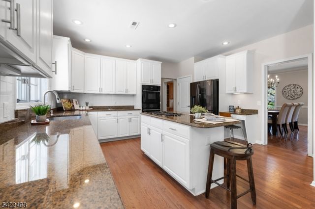 15 Montfort Dr, Montgomery Twp., NJ 08502