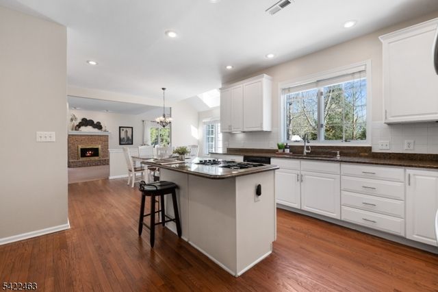 15 Montfort Dr, Montgomery Twp., NJ 08502