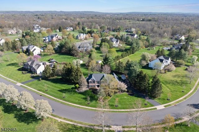 15 Montfort Dr, Montgomery Twp., NJ 08502