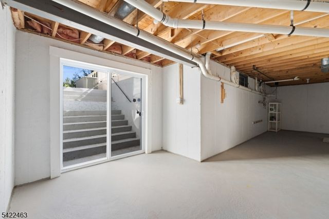 15 Montfort Dr, Montgomery Twp., NJ 08502