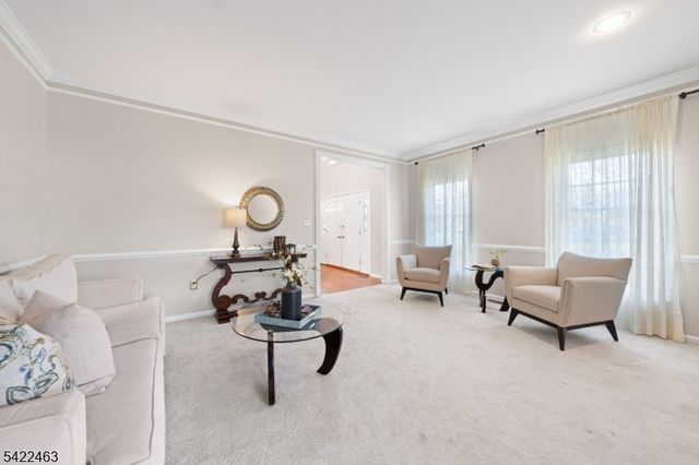 15 Montfort Dr, Montgomery Twp., NJ 08502