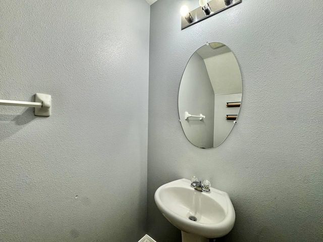 6533 TRENT CREEK DRIVE, Sun City Center, FL 33573